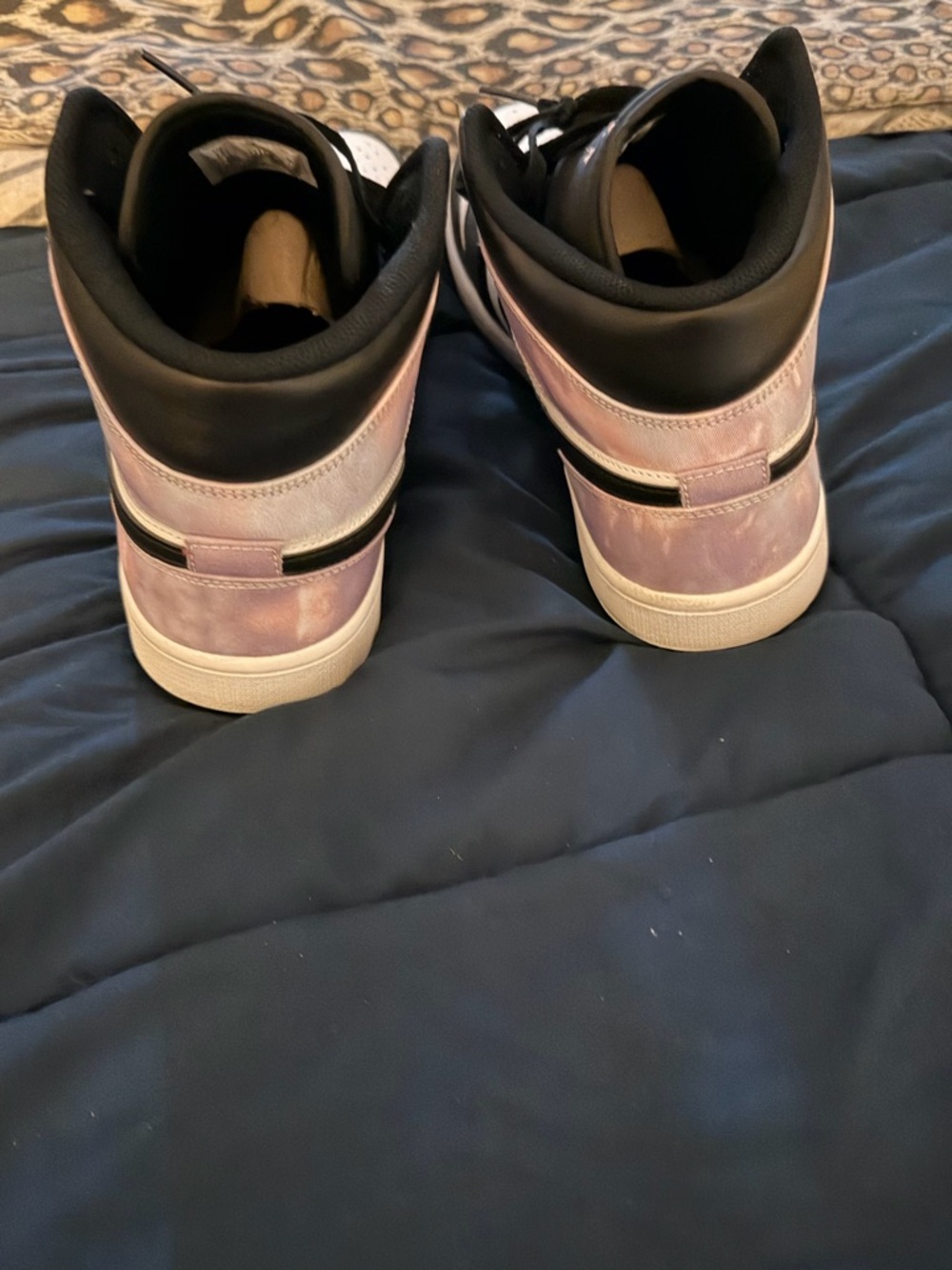 Nike Air Jordan 1 Mid Zen Master Tie Dye - Picture 3 of 4